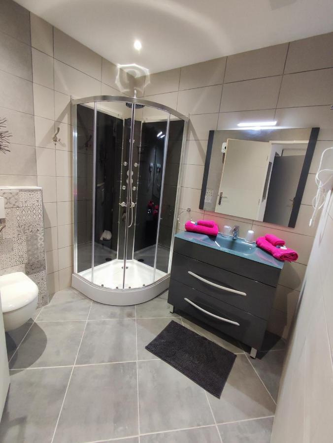 Residence Mart'Ins Callas Bagian luar foto