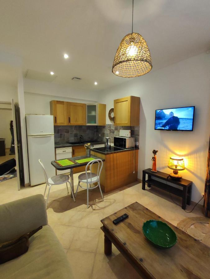 Residence Mart'Ins Callas Bagian luar foto