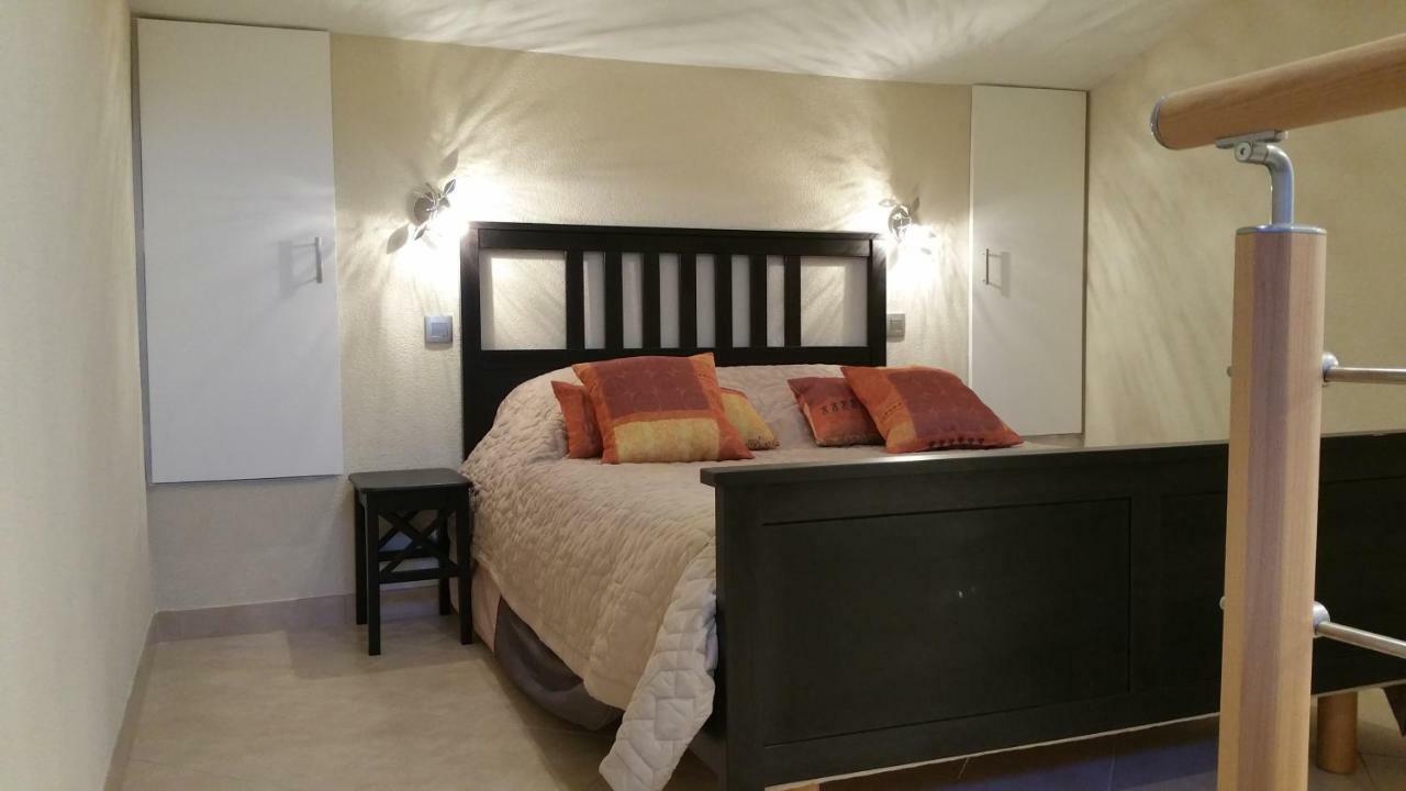 Residence Mart'Ins Callas Bagian luar foto