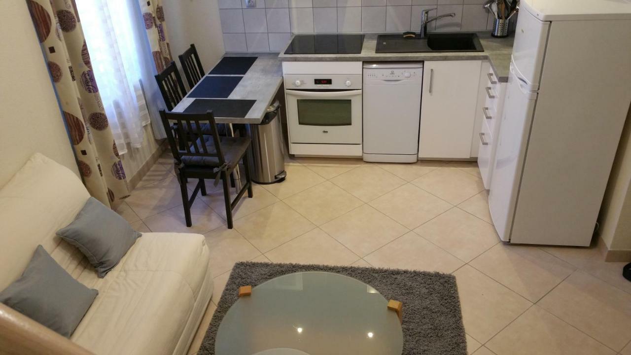 Residence Mart'Ins Callas Bagian luar foto