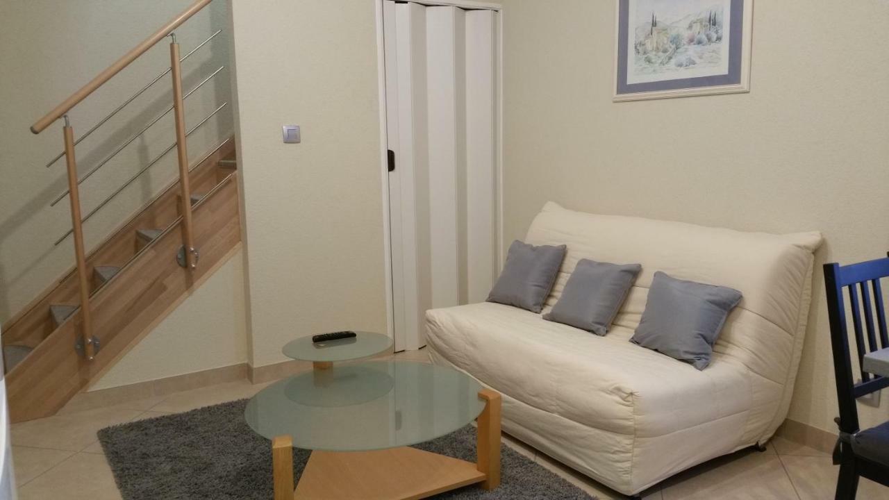 Residence Mart'Ins Callas Bagian luar foto
